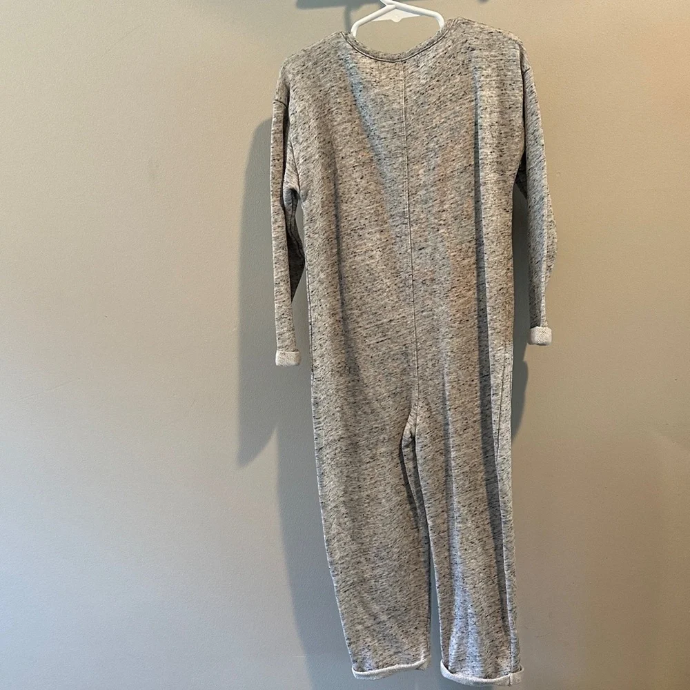 Old Navy 5T Heathered Gray Long Sleeve‎ Knit Romper